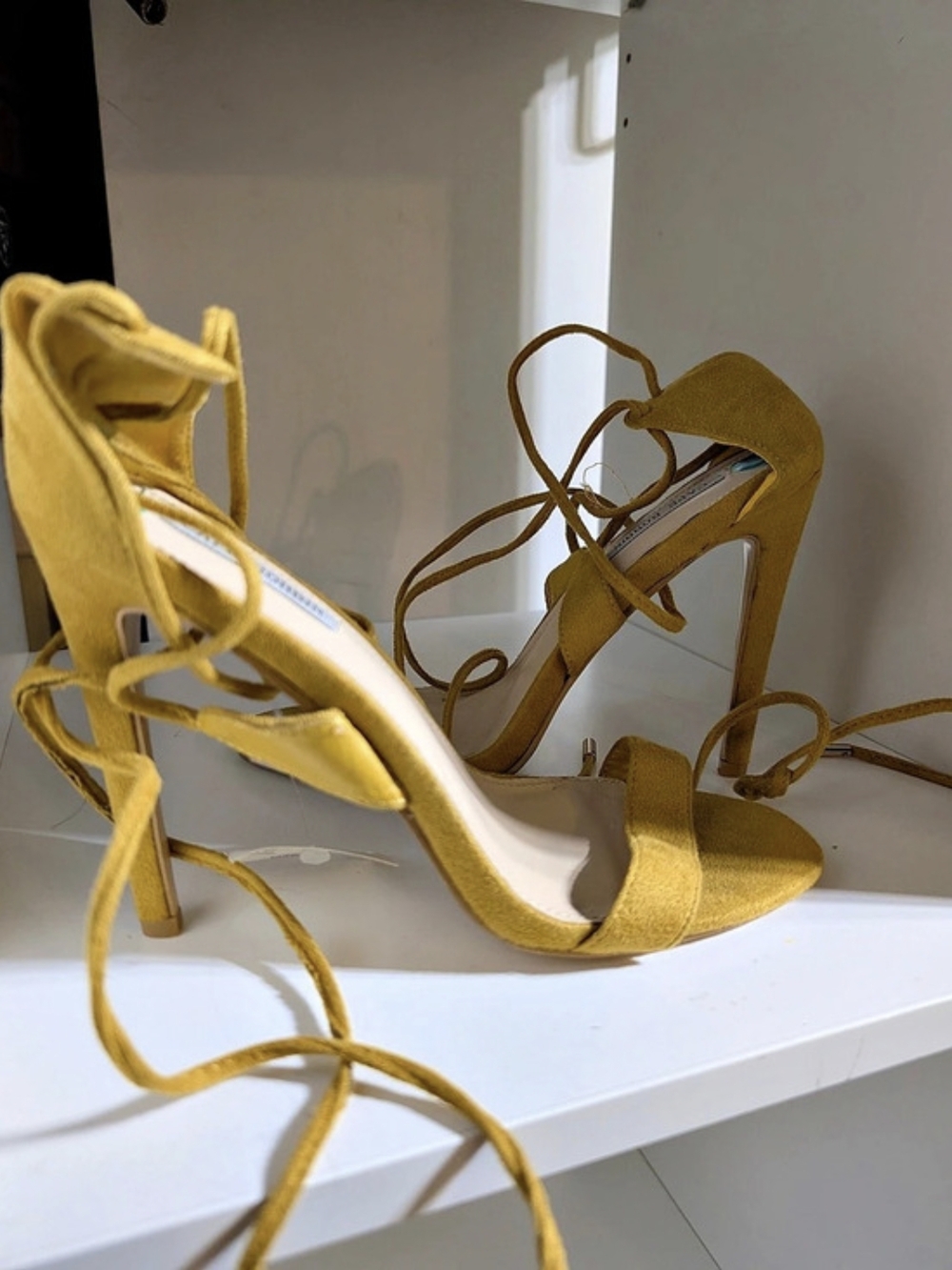 Strappy Heels in Yellow US 9